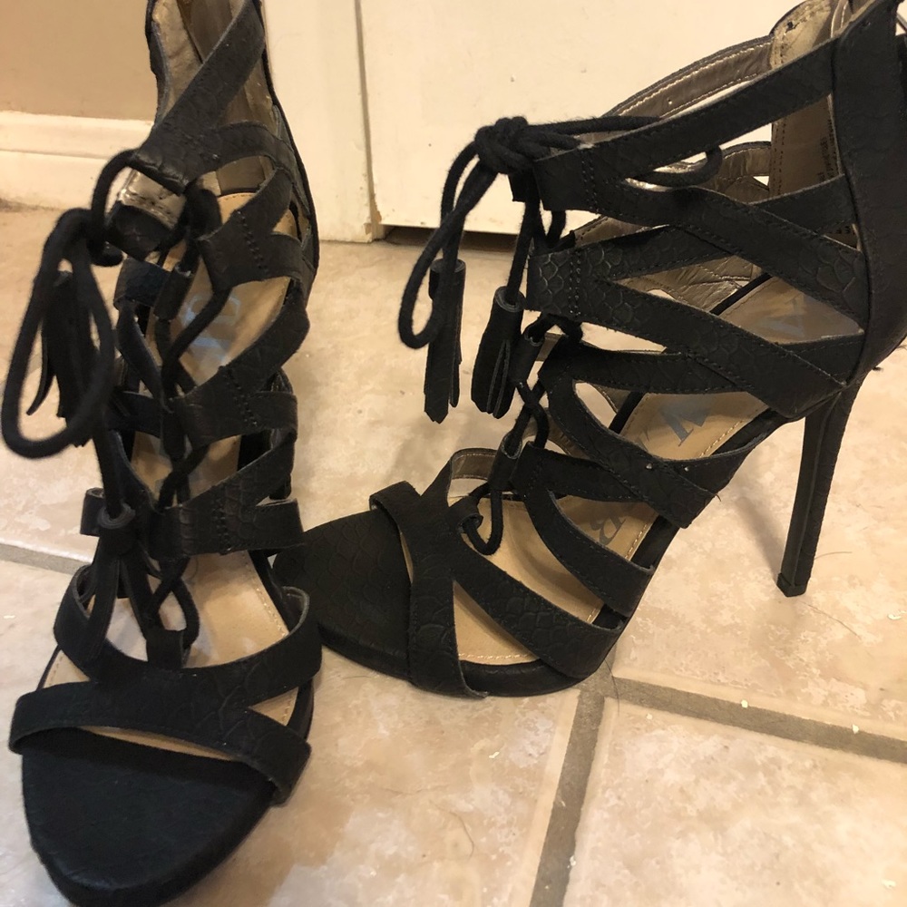 NWOT Black Sam&Libby heels